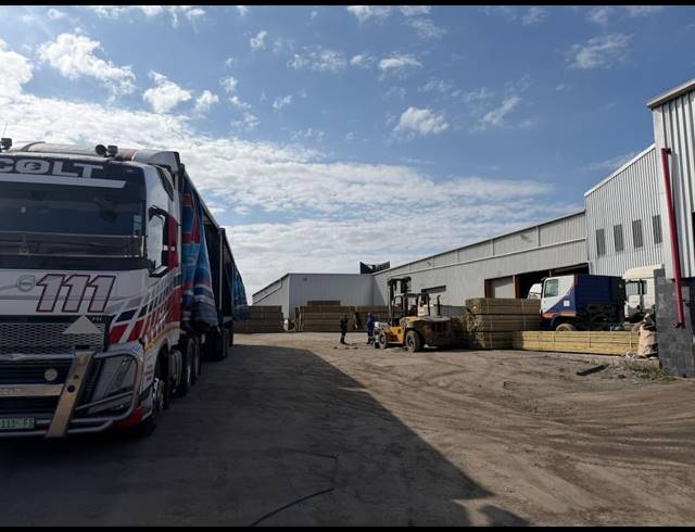7,618M² WAREHOUSE FOR SALE IN MOBENI